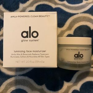 NEW Alo Glow System Luminizing face moisturizer